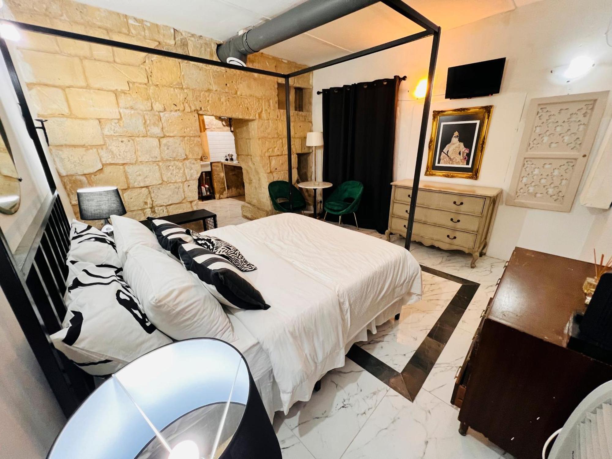 Charming Townhouse Prime Area Valletta Apartment Luaran gambar